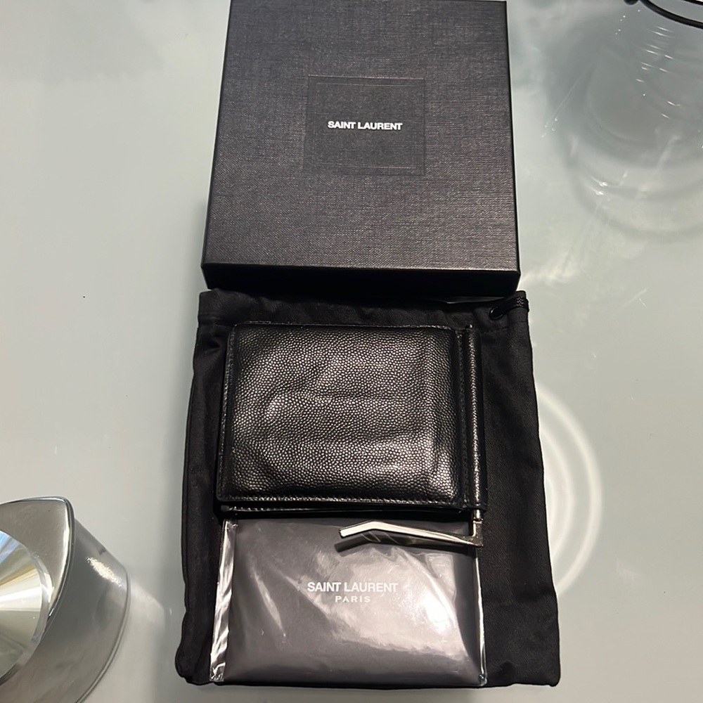 Authentic YSL Saint Laurent Black Leather Wallet great Gift Rare Money clip! - Picture 6 of 11